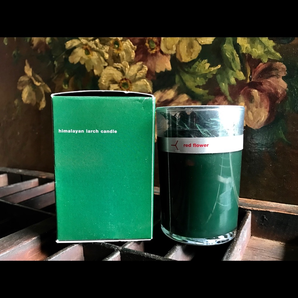 Red Flower Himalayan Larch Candle